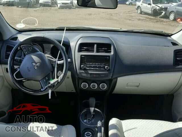 MITSUBISHI OUTLANDER 2017 - JA4AR3AU1HZ007781