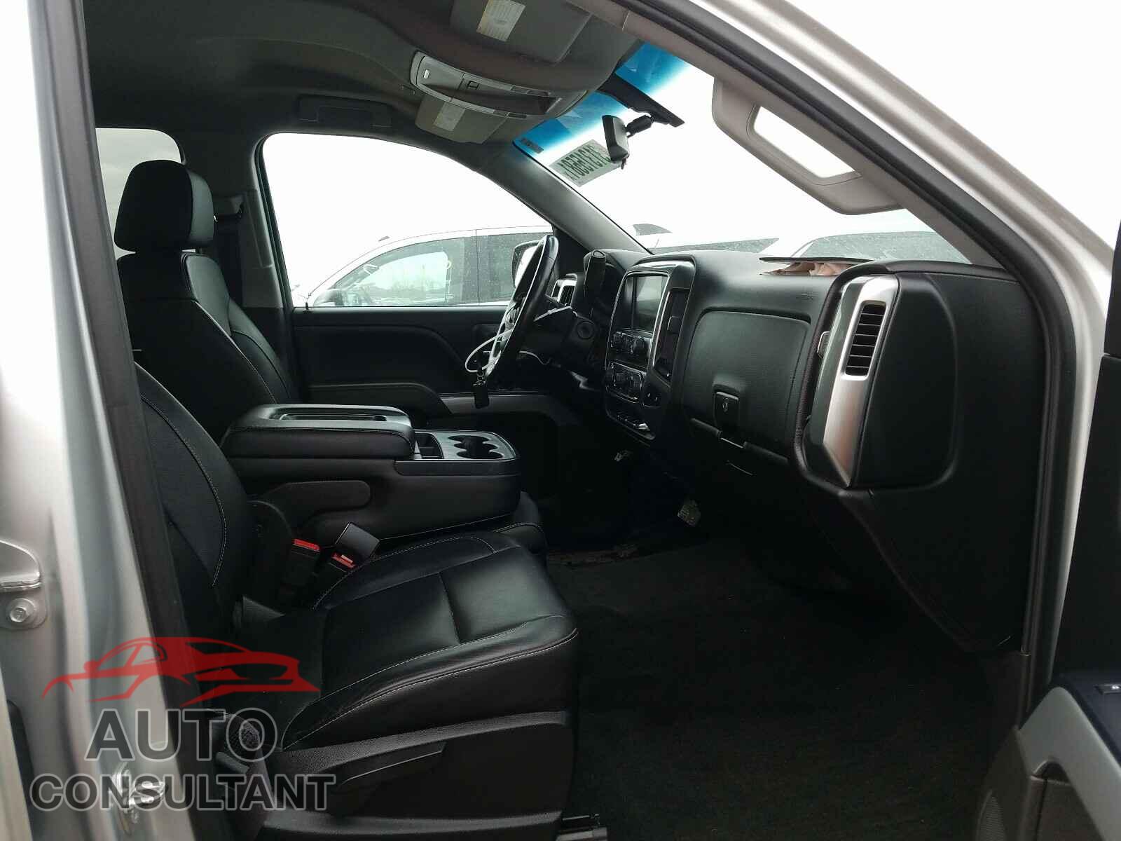 CHEVROLET SILVERADO 2017 - 3VV1B7AX4JM077960