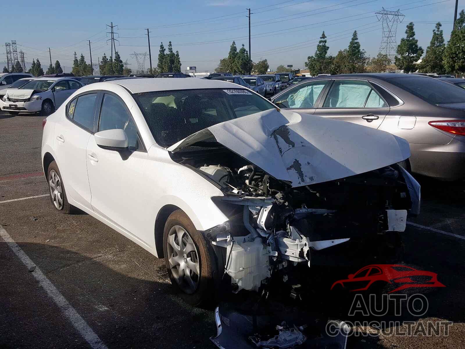 MAZDA 3 2017 - 5YFEPRAE9LP065147