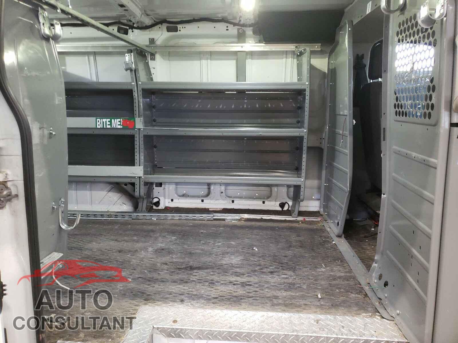 FORD TRANSIT CO 2017 - 1FTYR1YG1HKA00685