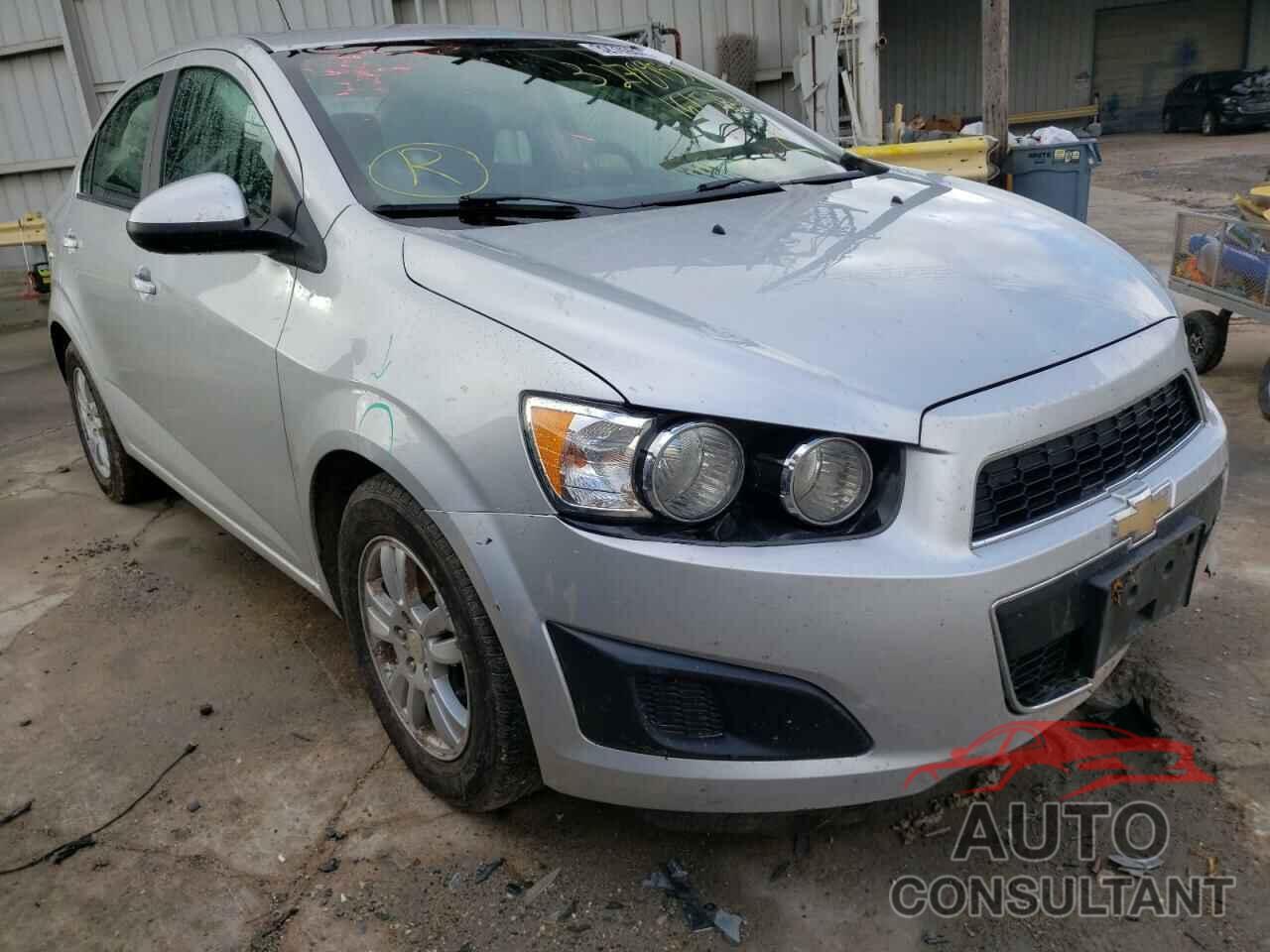 CHEVROLET SONIC 2016 - 1G1JC5SH4G4161507