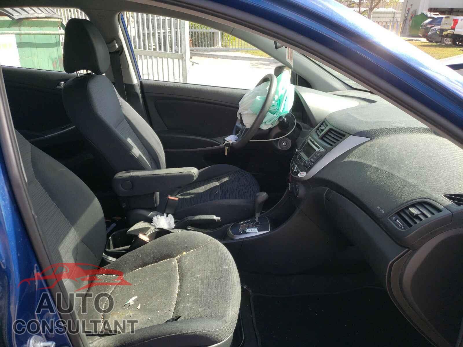 HYUNDAI ACCENT 2017 - KMHCT5AE8HU313311