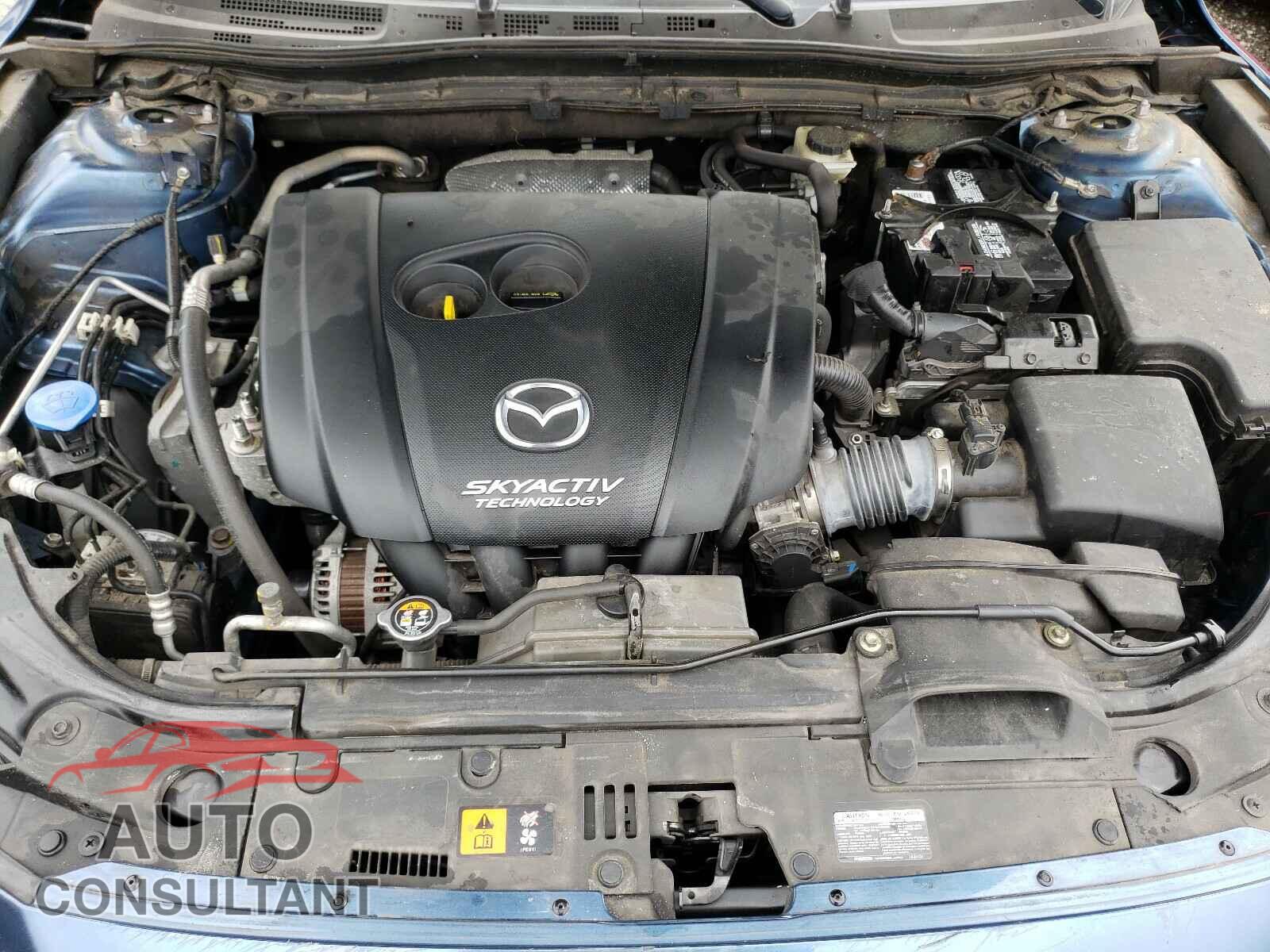MAZDA 3 2017 - 3MZBN1L73HM117912