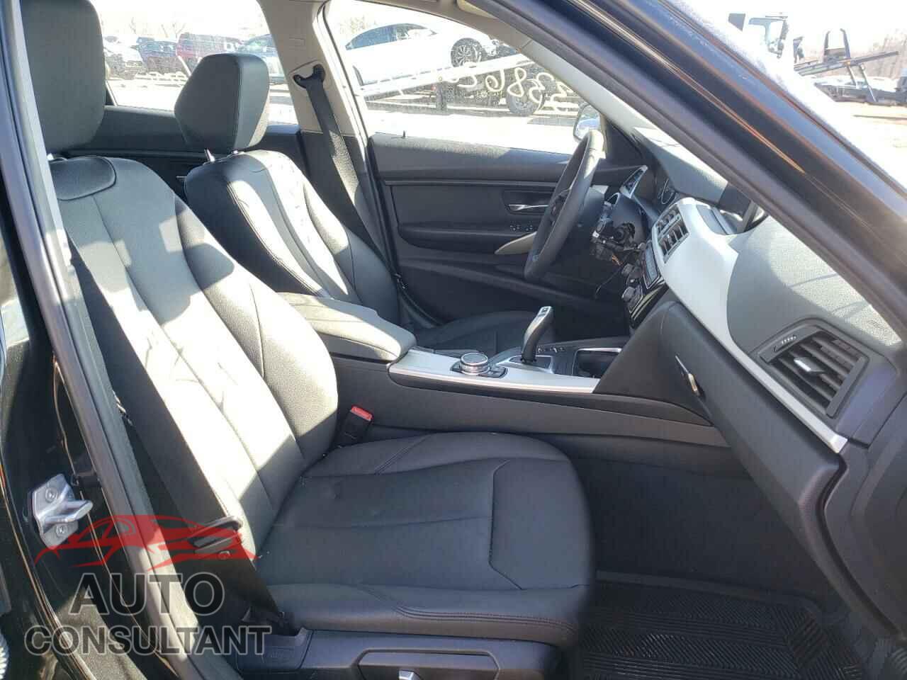 BMW 3 SERIES 2016 - WBA8E5G55GNT41584