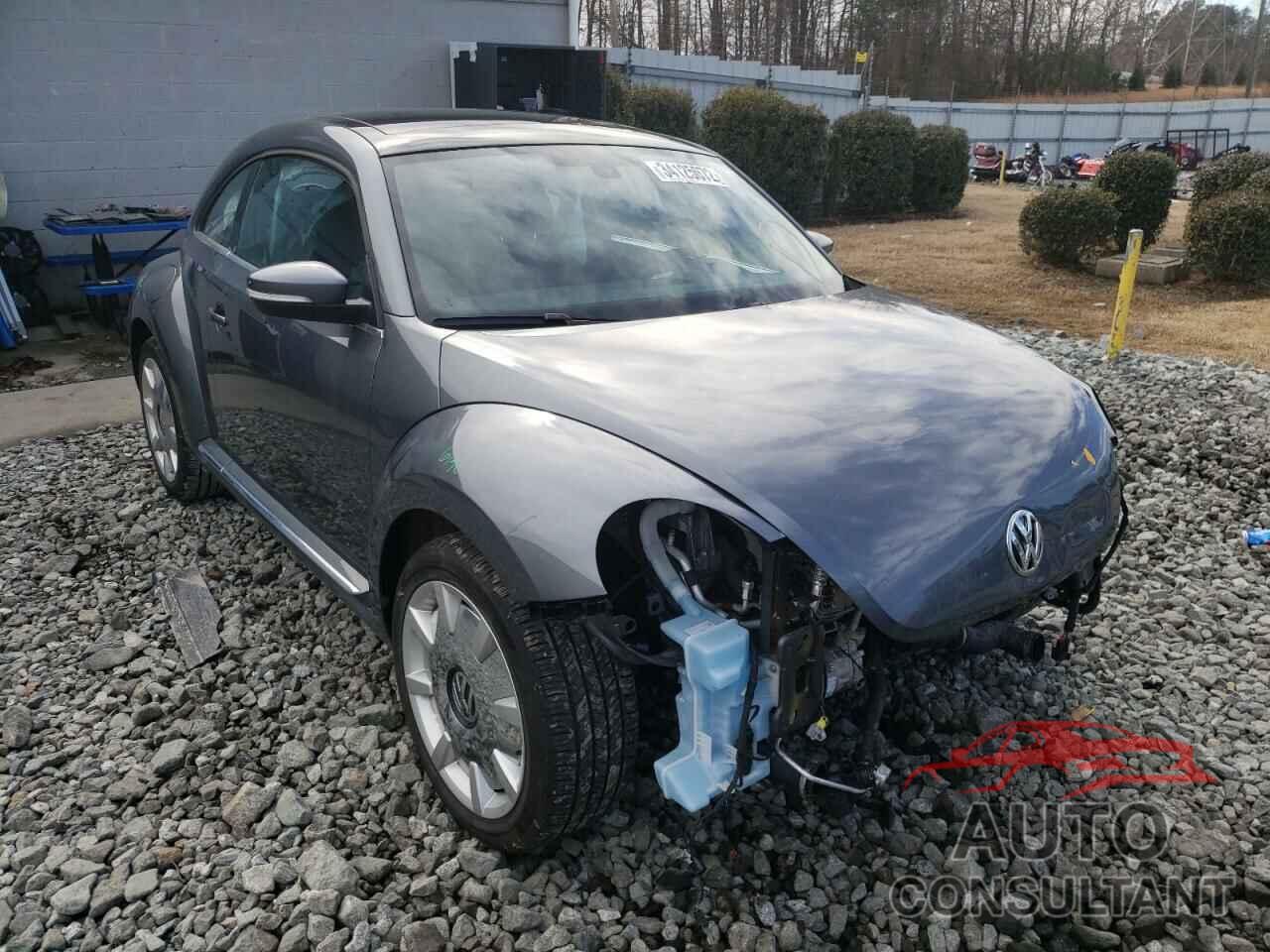 VOLKSWAGEN BEETLE 2019 - 3VWJD7AT2KM708659