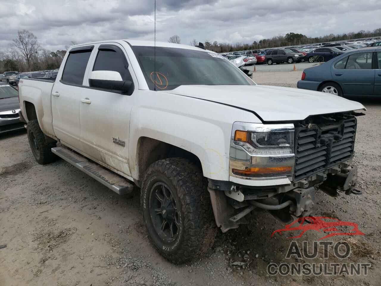 CHEVROLET SILVERADO 2018 - 3GCUKREC3JG555217