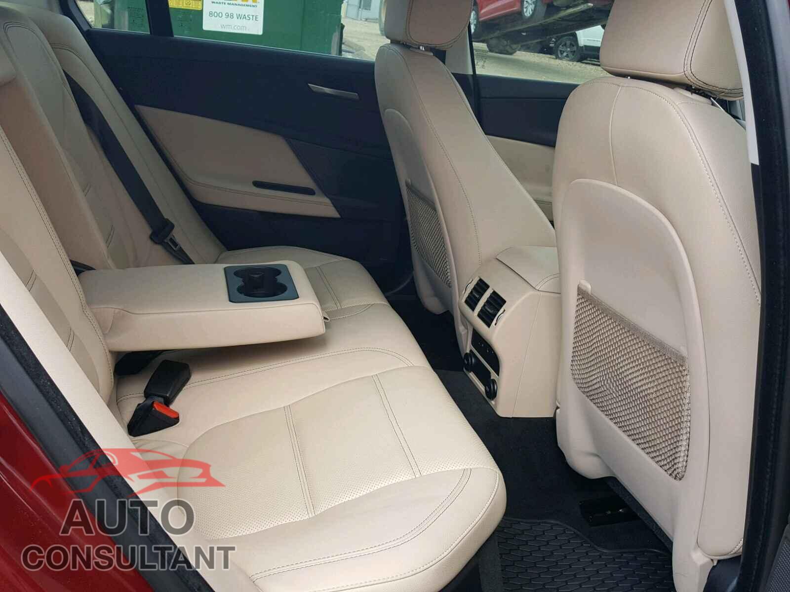 JAGUAR XE 2017 - SAJAK4BVXHA971402