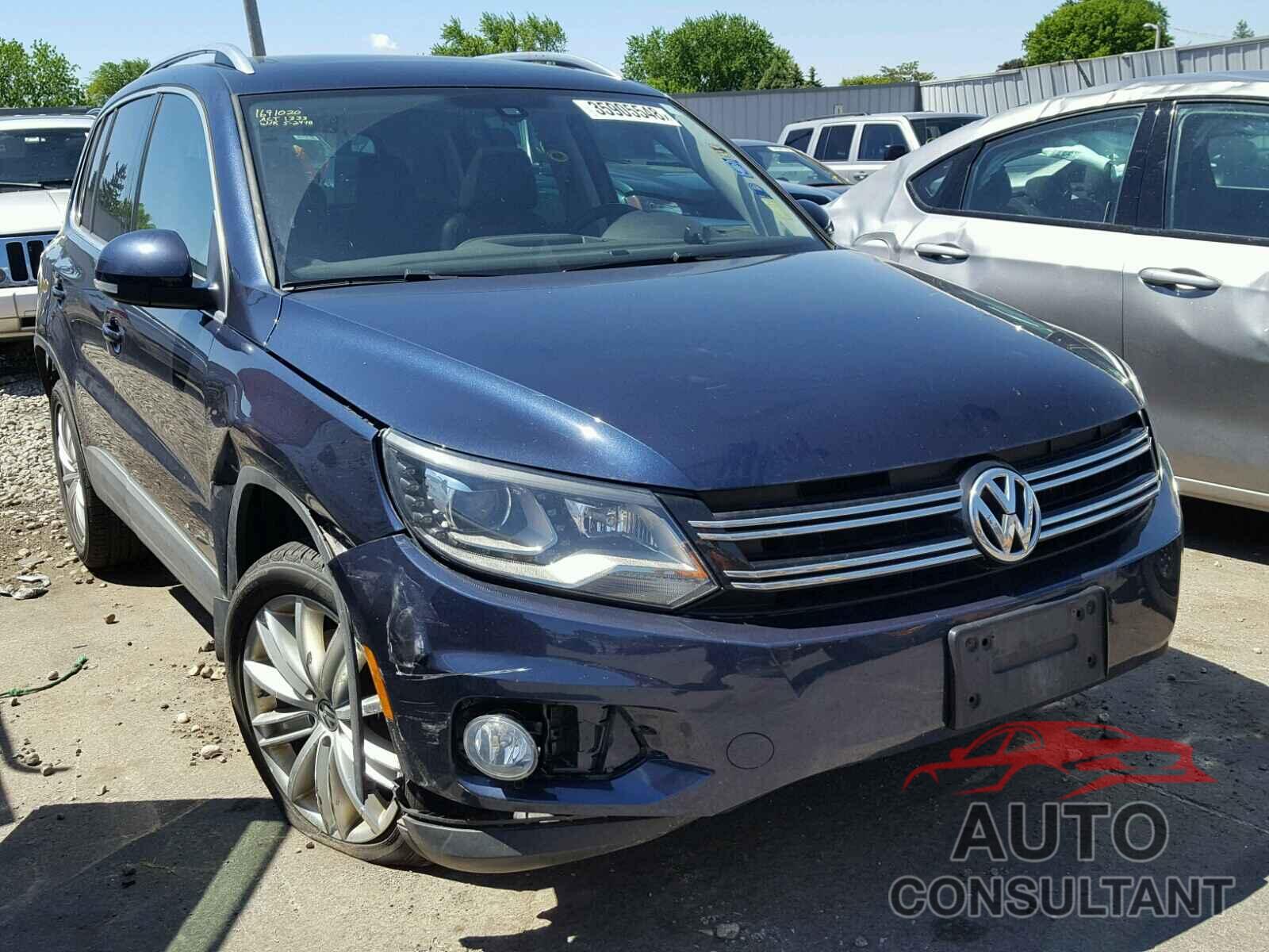 VOLKSWAGEN TIGUAN 2016 - WVGBV7AX6GW029682