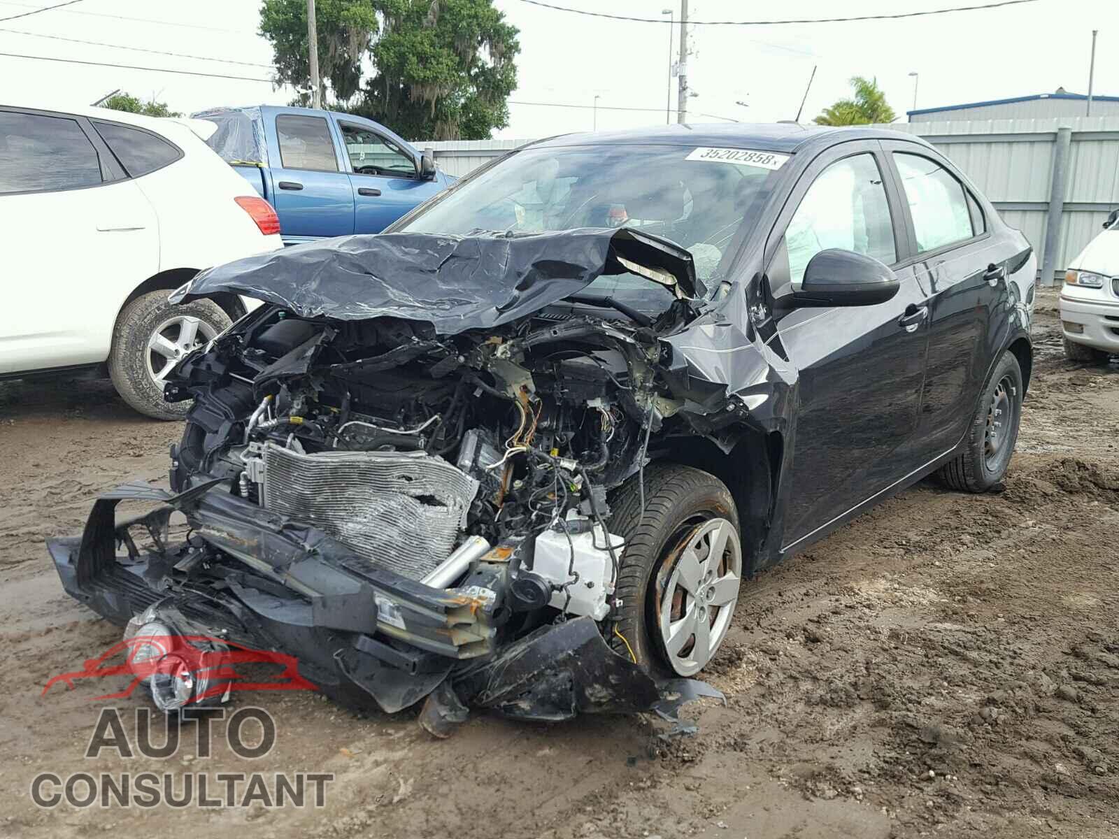 CHEVROLET SONIC 2015 - 1G1JA5SH7F4136475