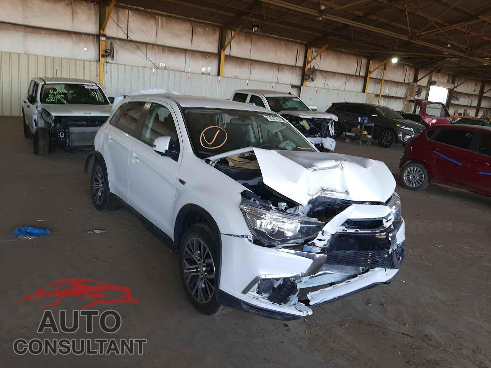 MITSUBISHI OUTLANDER 2019 - JA4AR3AUXKU007606
