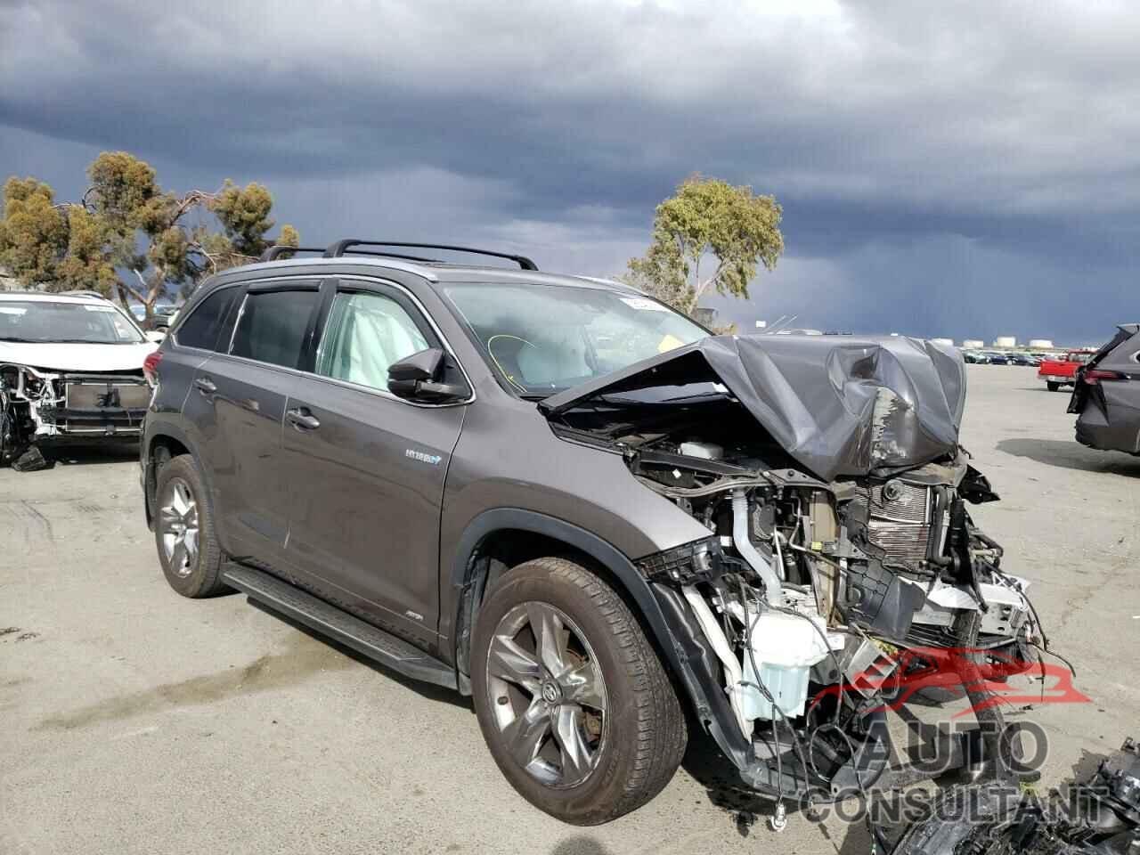 TOYOTA HIGHLANDER 2019 - 5TDDGRFH6KS053705