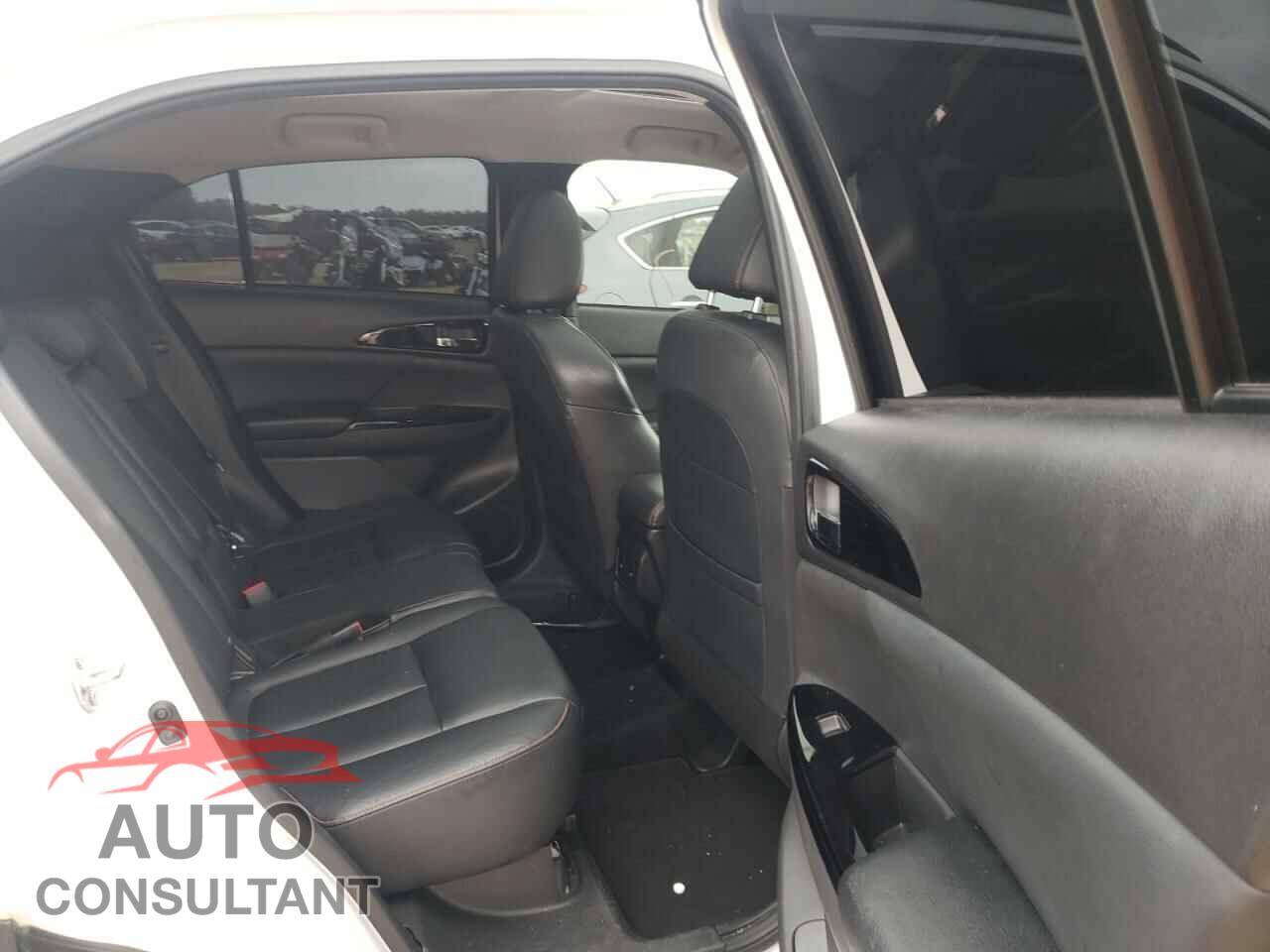 MITSUBISHI ECLIPSE 2019 - JA4AT5AA8KZ000353