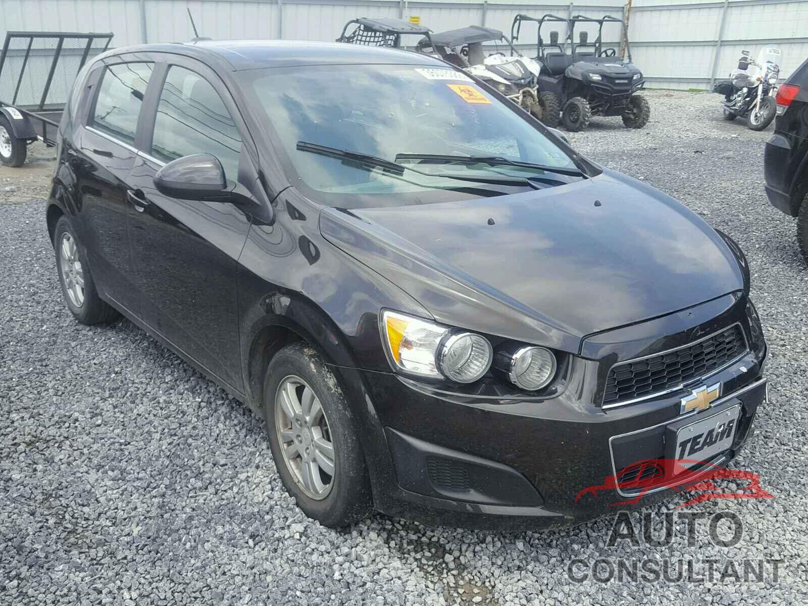 CHEVROLET SONIC 2015 - 1G1JC6SH1F4200624