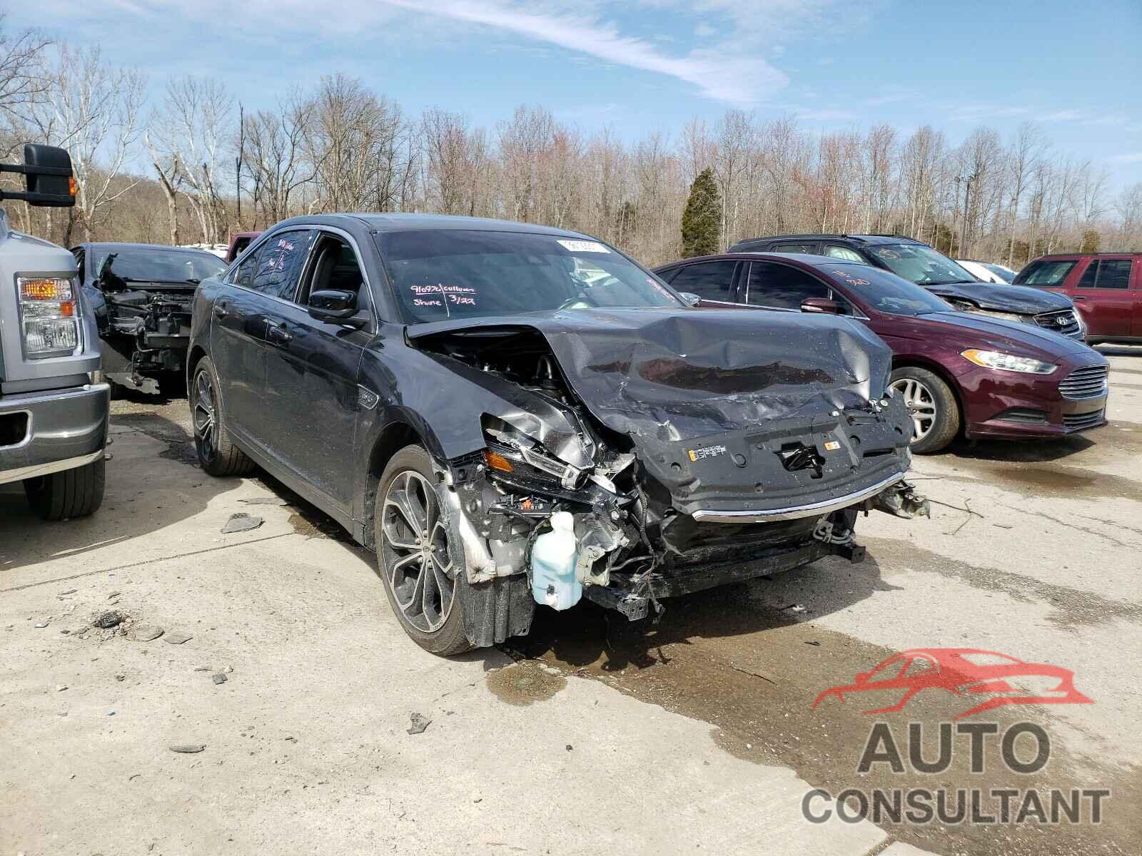 FORD TAURUS 2018 - 1FAHP2KTXJG128522