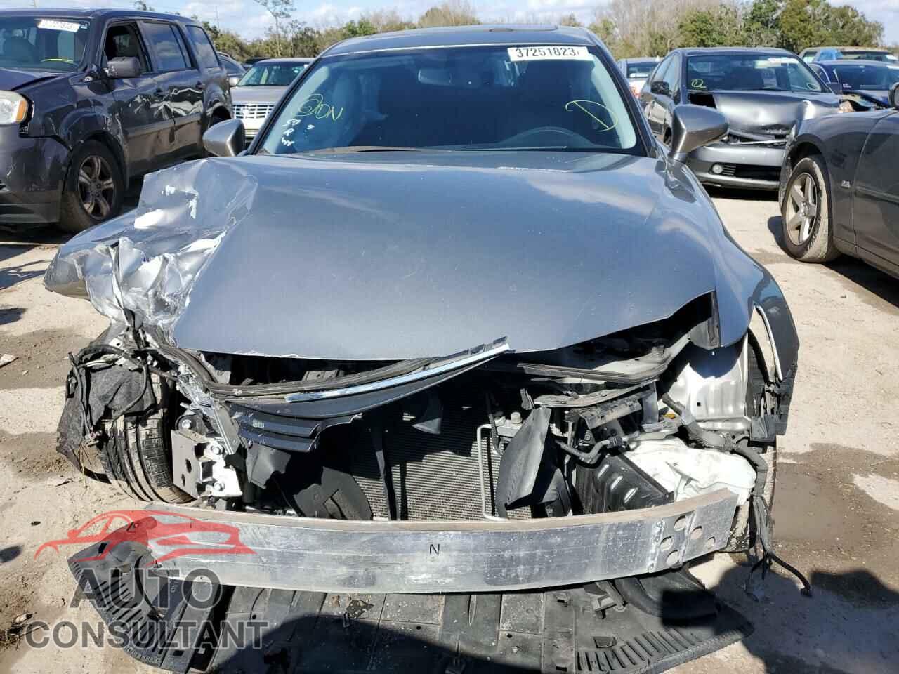 LEXUS IS 2015 - JTHBF1D21F5053213