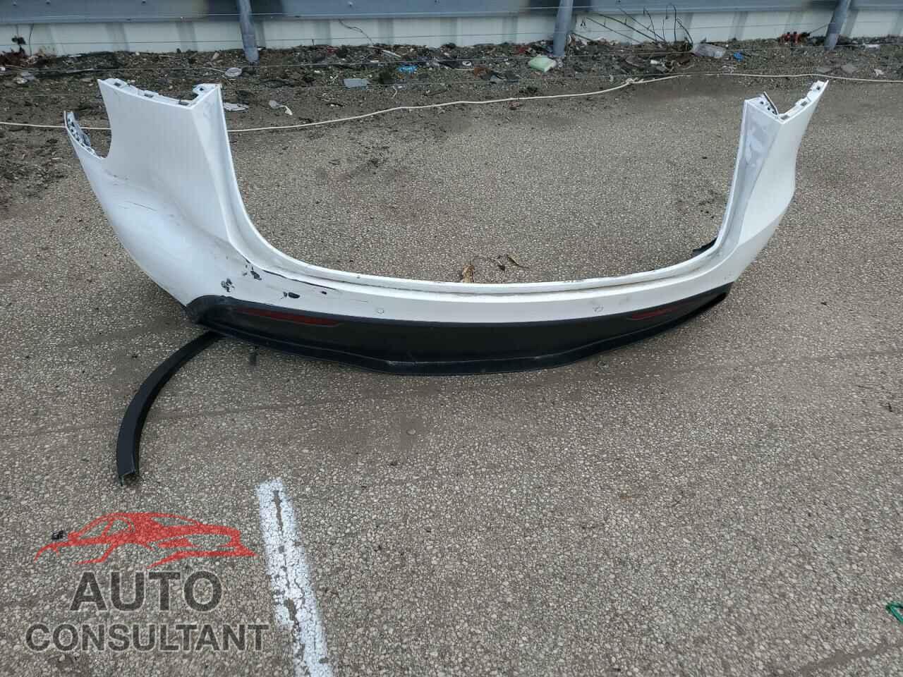TESLA MODEL Y 2022 - 7SAYGDEE7NF312709