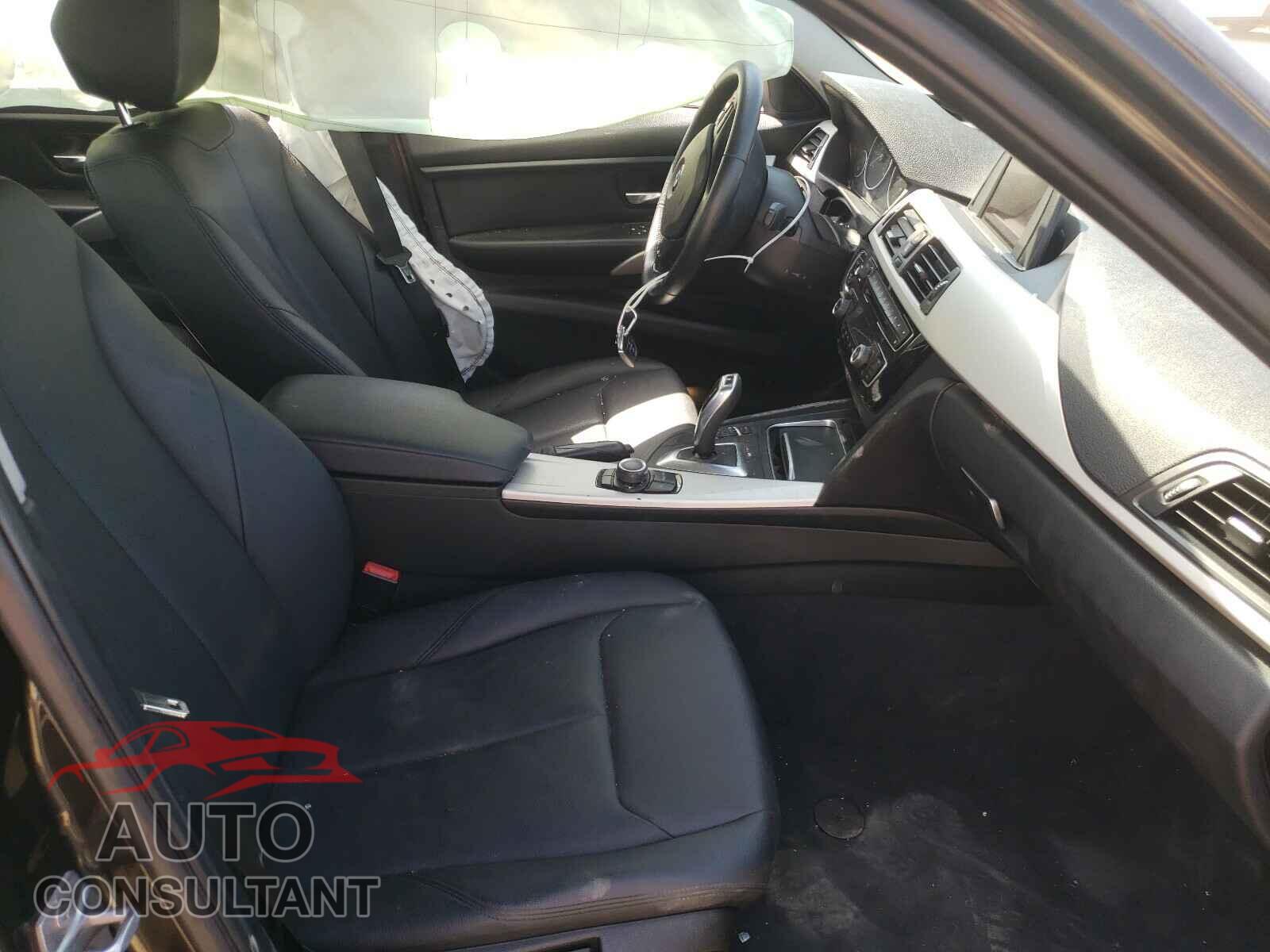 BMW 3 SERIES 2016 - WBA8E1G58GNU11913