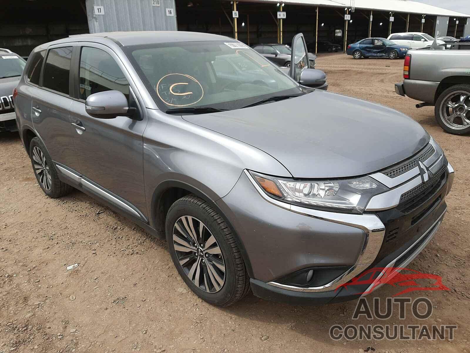 MITSUBISHI OUTLANDER 2019 - JA4AD3A32KZ035294