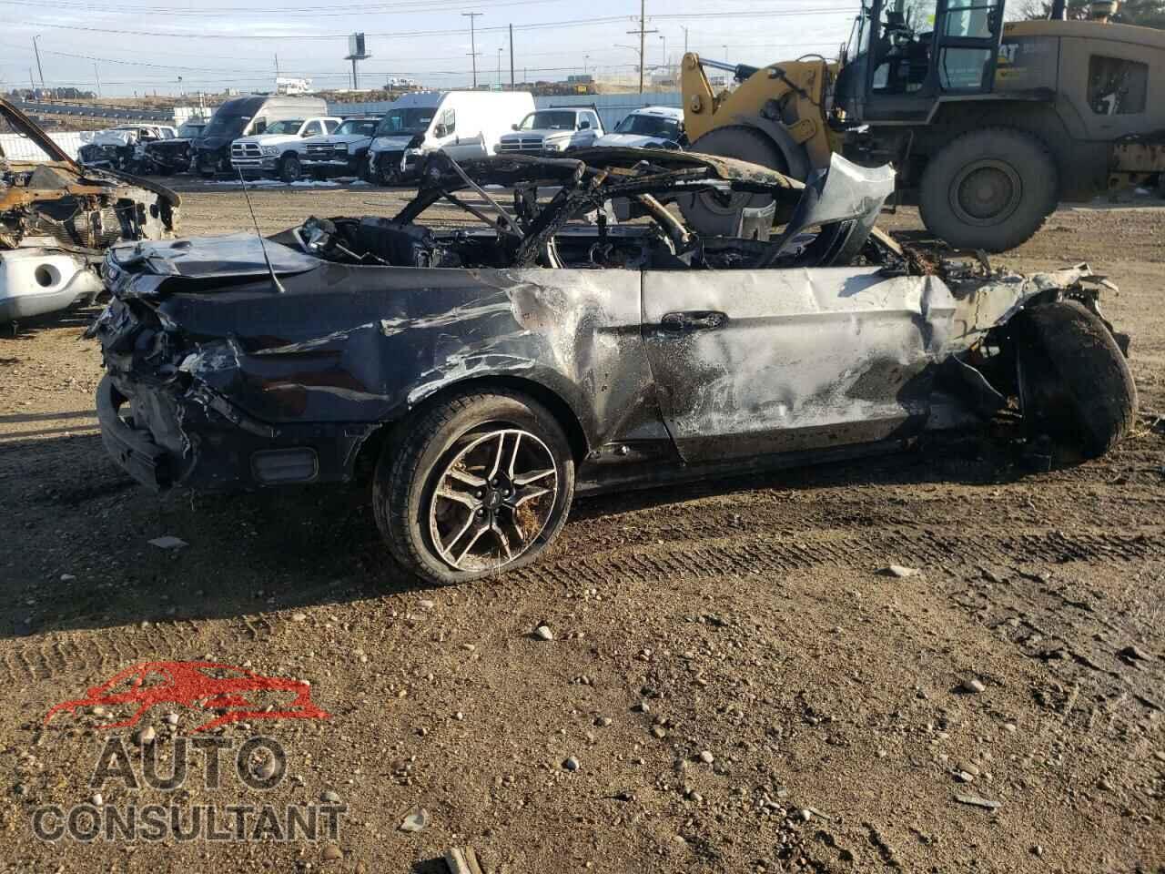 FORD MUSTANG 2018 - 1FATP8UH6J5143052