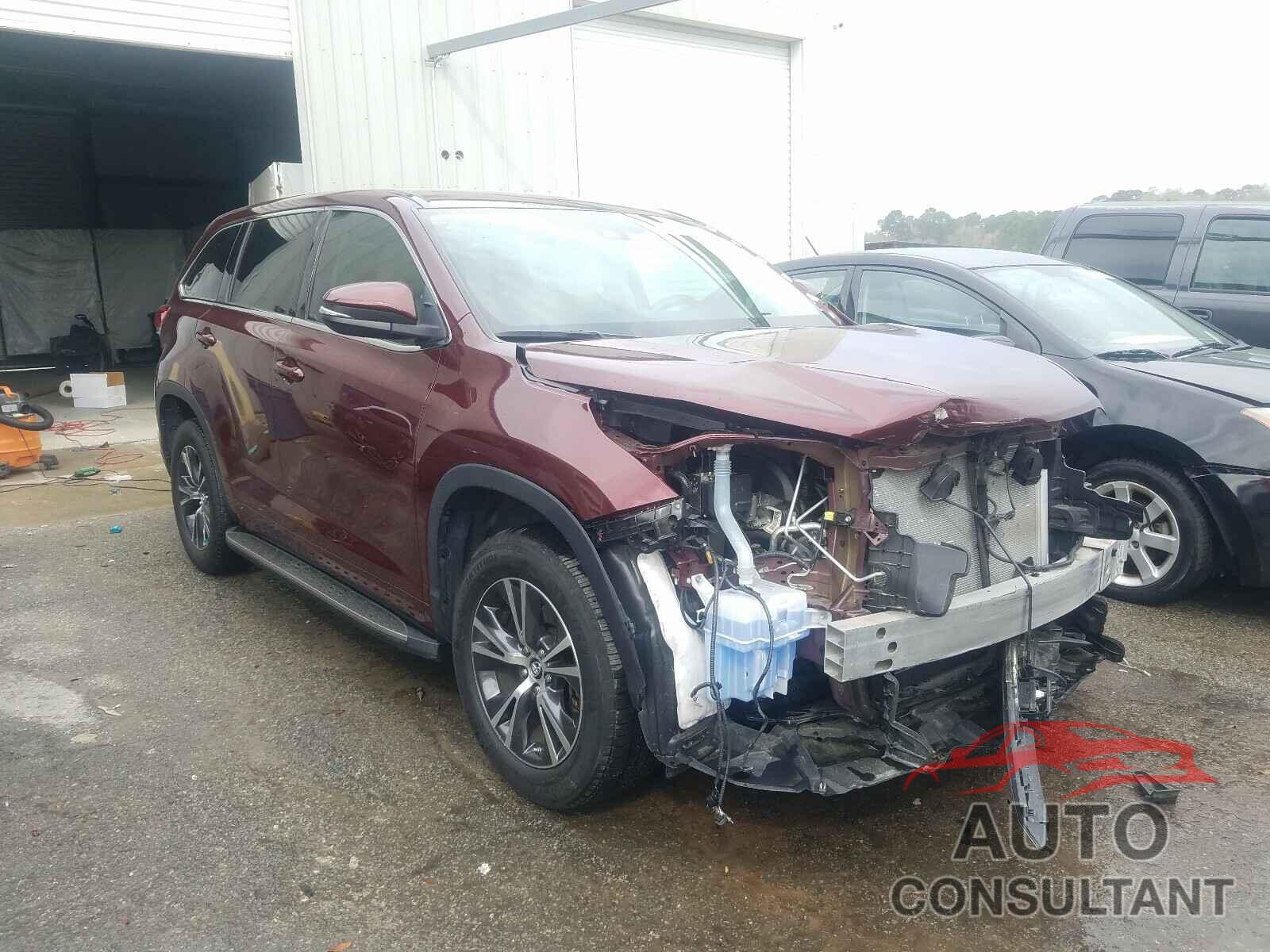 TOYOTA HIGHLANDER 2018 - 5TDZZRFH9JS277663