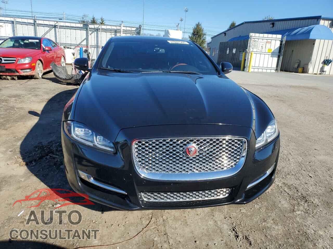 JAGUAR XJ 2016 - SAJWJ2GD8G8V92059