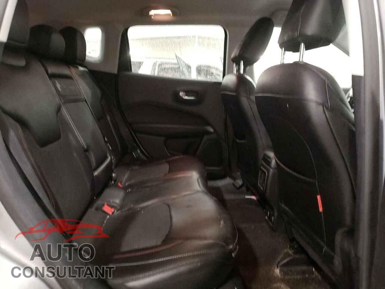 JEEP COMPASS 2018 - 3C4NJDDB2JT234487