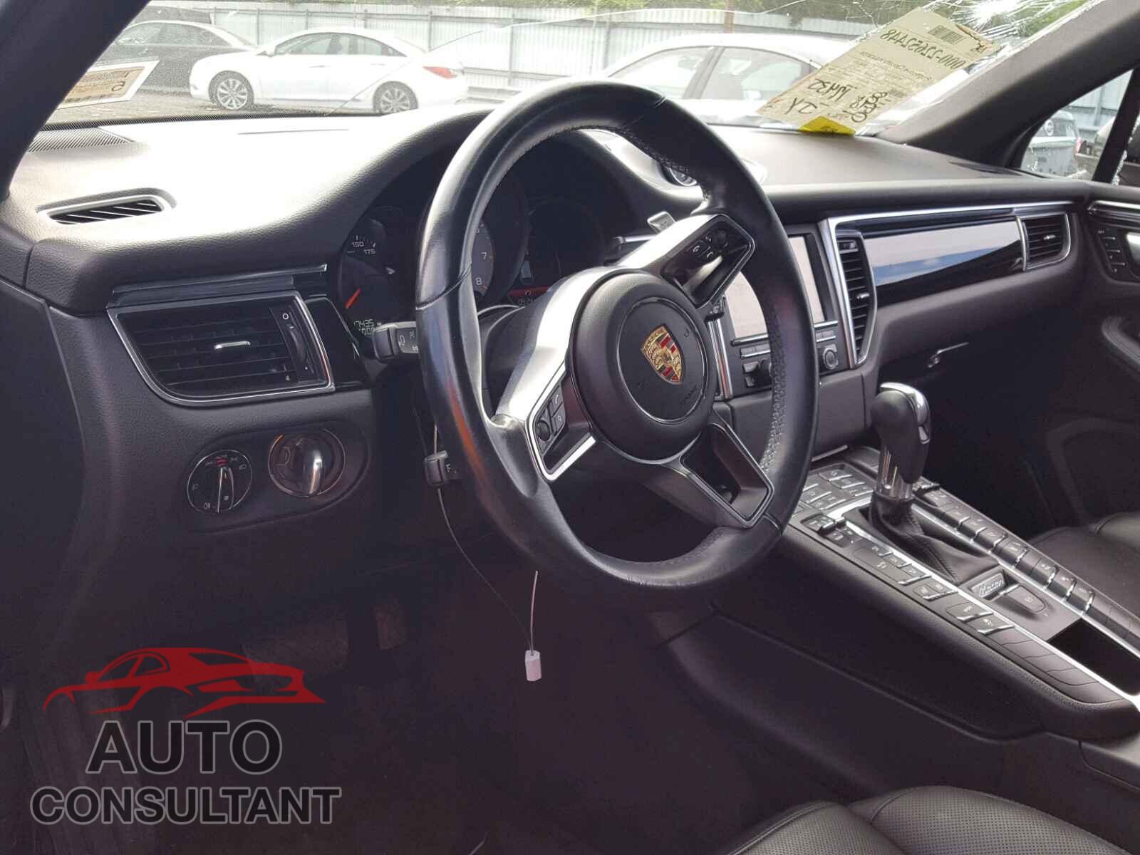 PORSCHE MACAN 2015 - WP1AB2A5XFLB50367