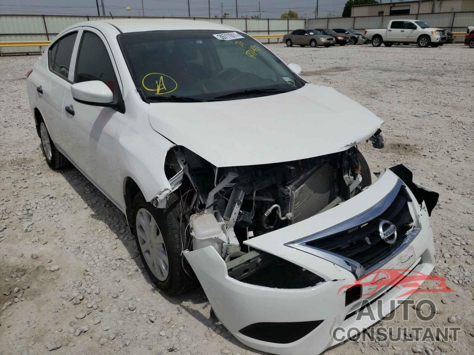NISSAN VERSA 2019 - 3N1CN7AP6KL872453