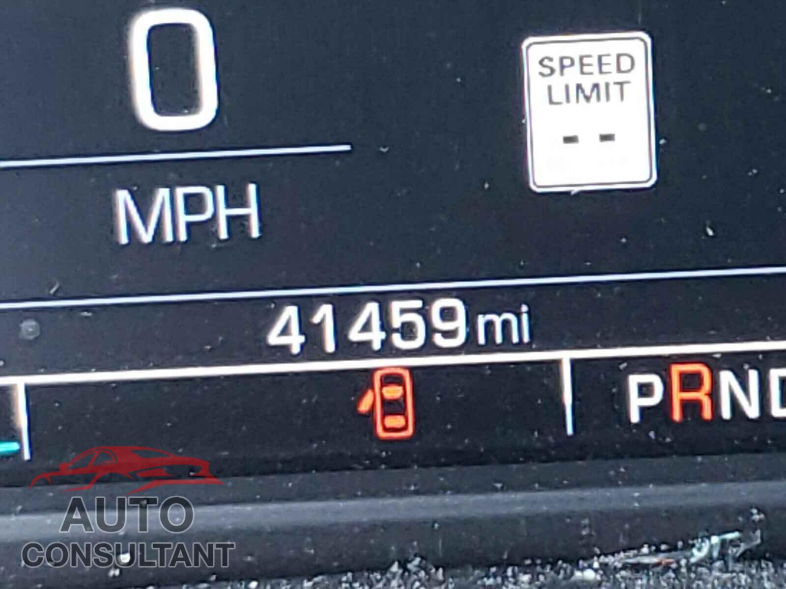 CHEVROLET SILVERADO 2018 - 3GCUKSEC6JG301170