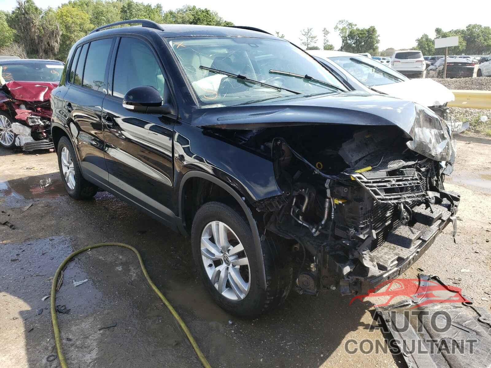 VOLKSWAGEN TIGUAN 2016 - WVGAV7AX5GW601871