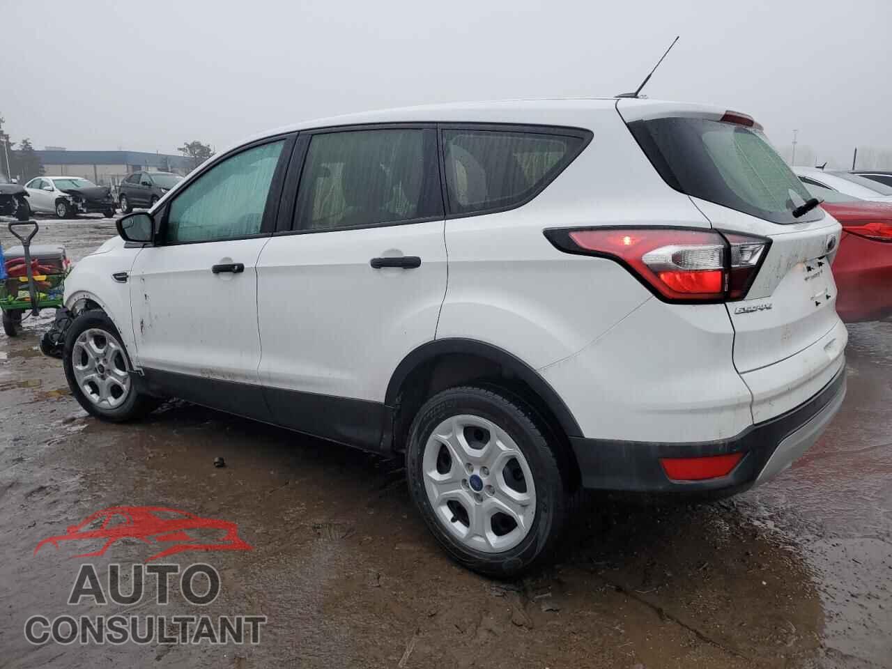 FORD ESCAPE 2017 - 1FMCU0F72HUC28538