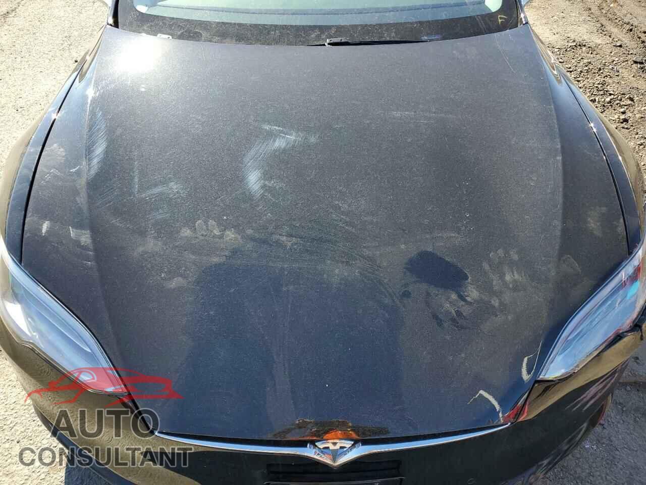 TESLA MODEL S 2018 - 5YJSA1E20JF246331