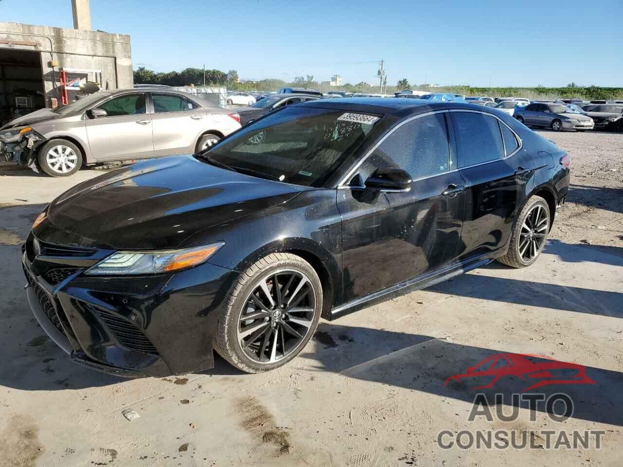 TOYOTA CAMRY 2018 - 4T1BZ1HKXJU011880