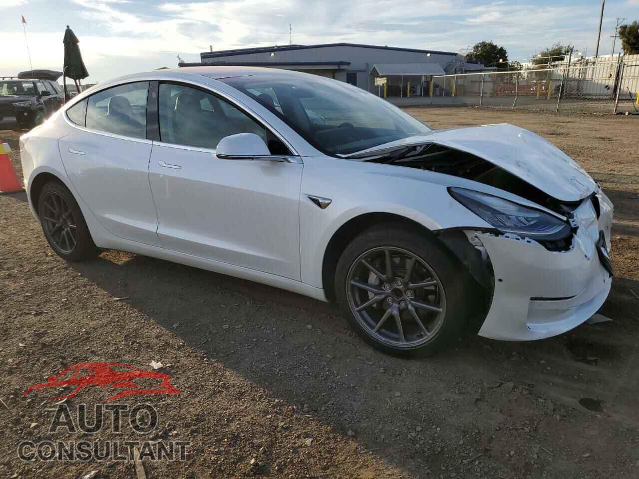 TESLA MODEL 3 2018 - 5YJ3E1EA9JF161715