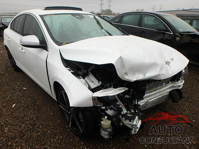 VOLVO S60 2015 - YV1902TG0F1313655