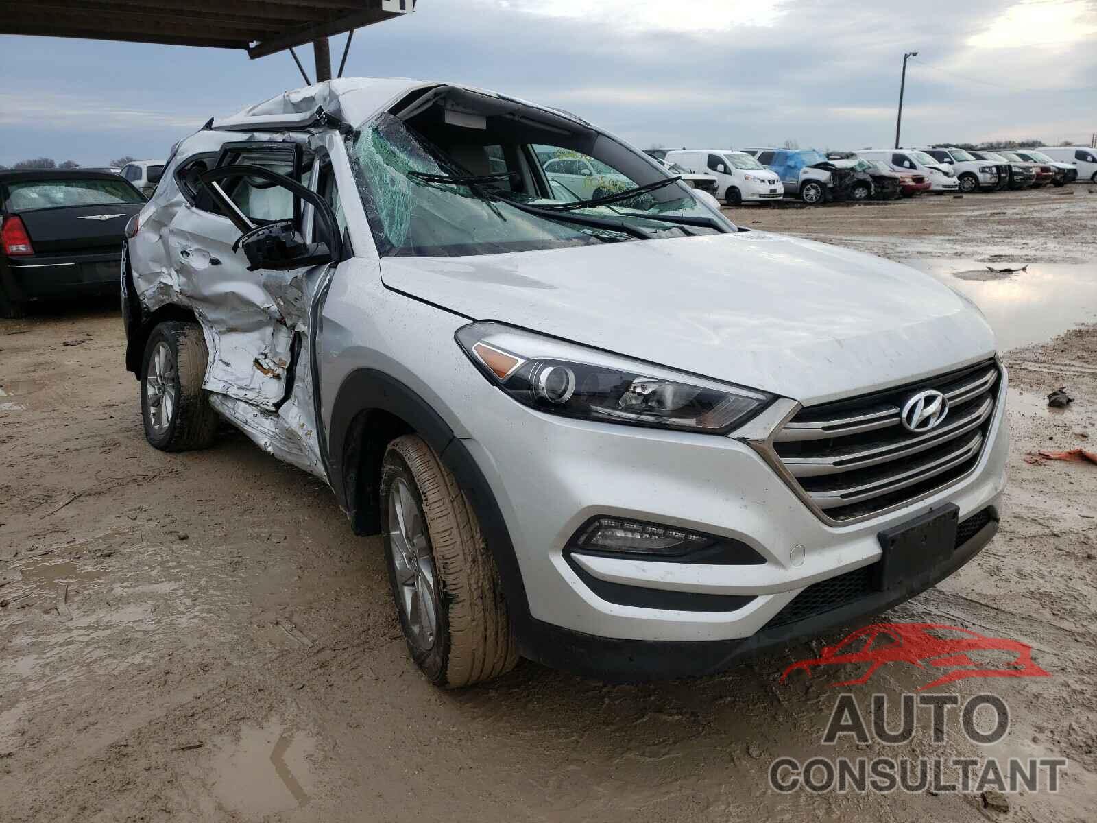 HYUNDAI TUCSON 2017 - KM8J33A43HU587762