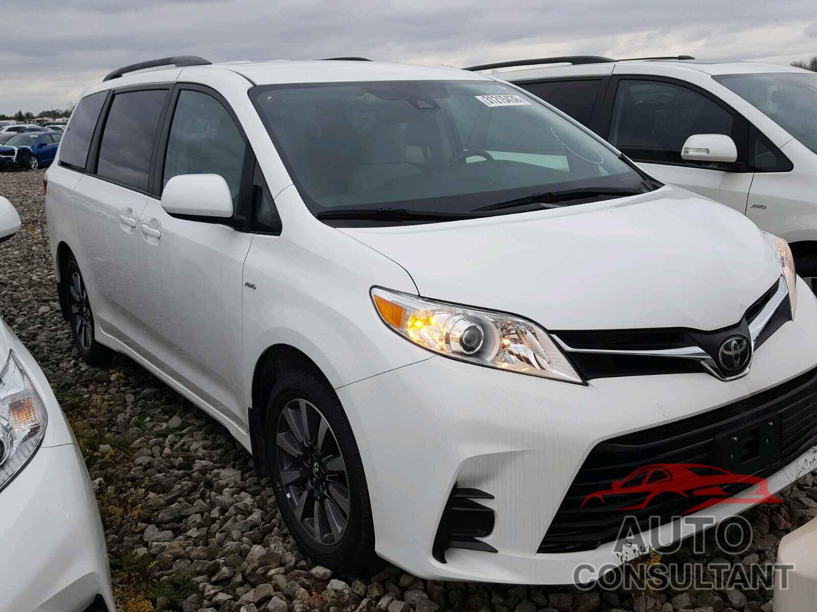 TOYOTA SIENNA 2018 - 5TDJZ3DC4JS191730