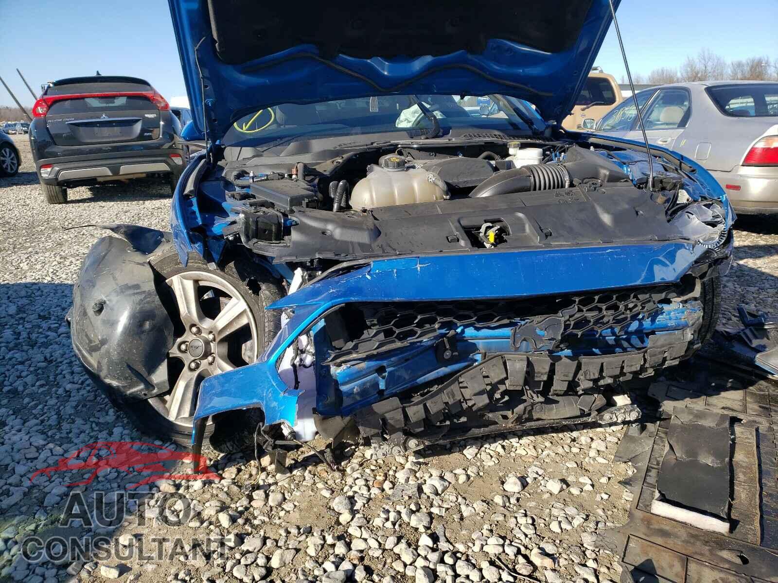 FORD MUSTANG 2019 - 1FA6P8TH2K5116754