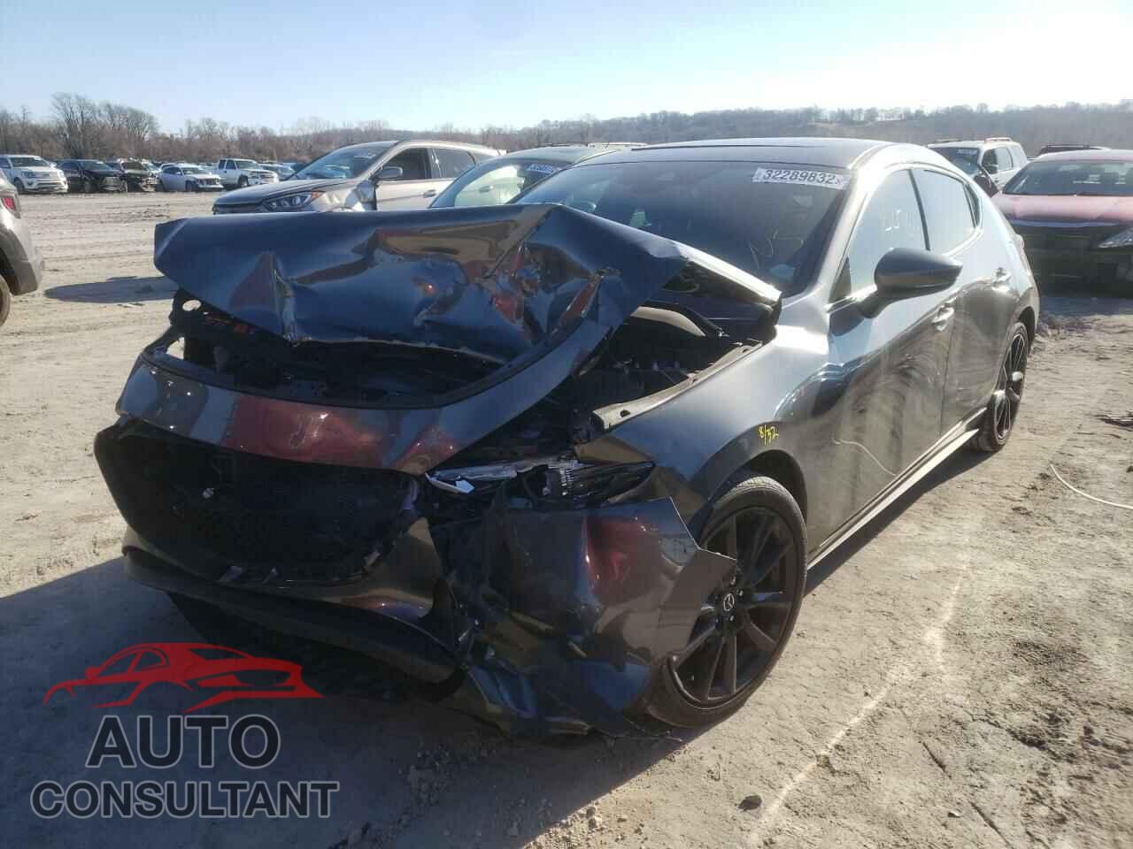 MAZDA 3 2021 - JM1BPBML8M1304262