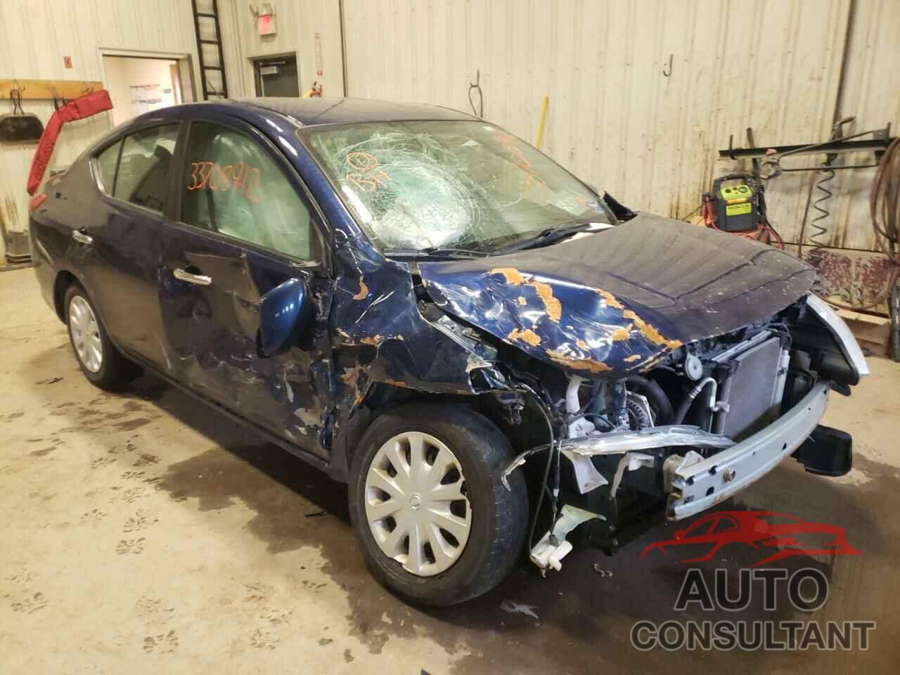 NISSAN VERSA 2018 - 3N1CN7AP0JL841830
