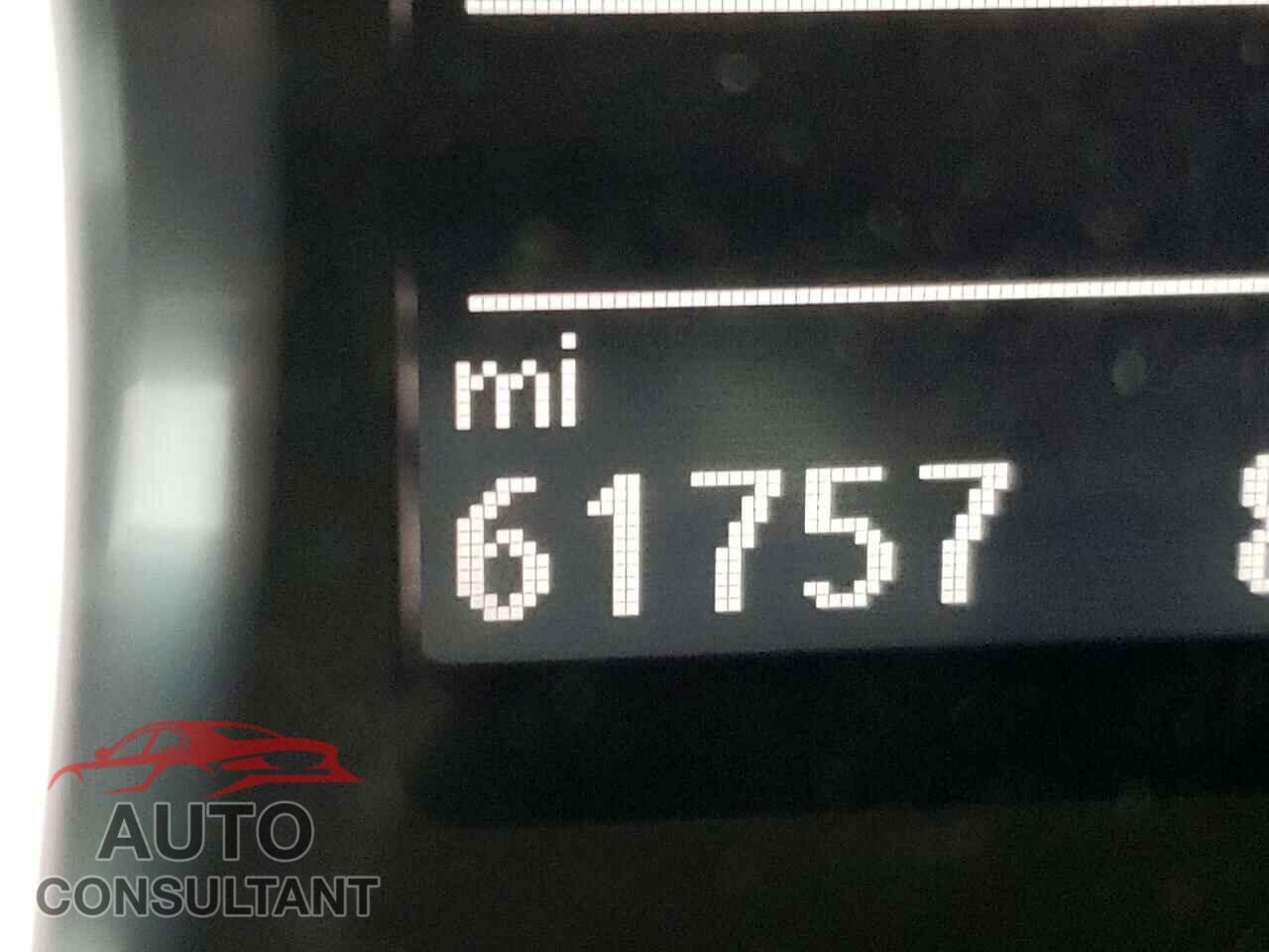 VOLKSWAGEN PASSAT 2017 - 1VWAT7A37HC076738