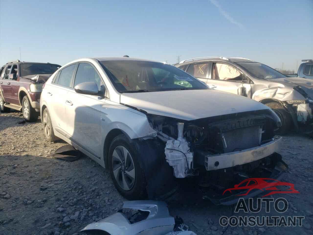 HYUNDAI IONIQ 2017 - KMHC75LC4HU040450