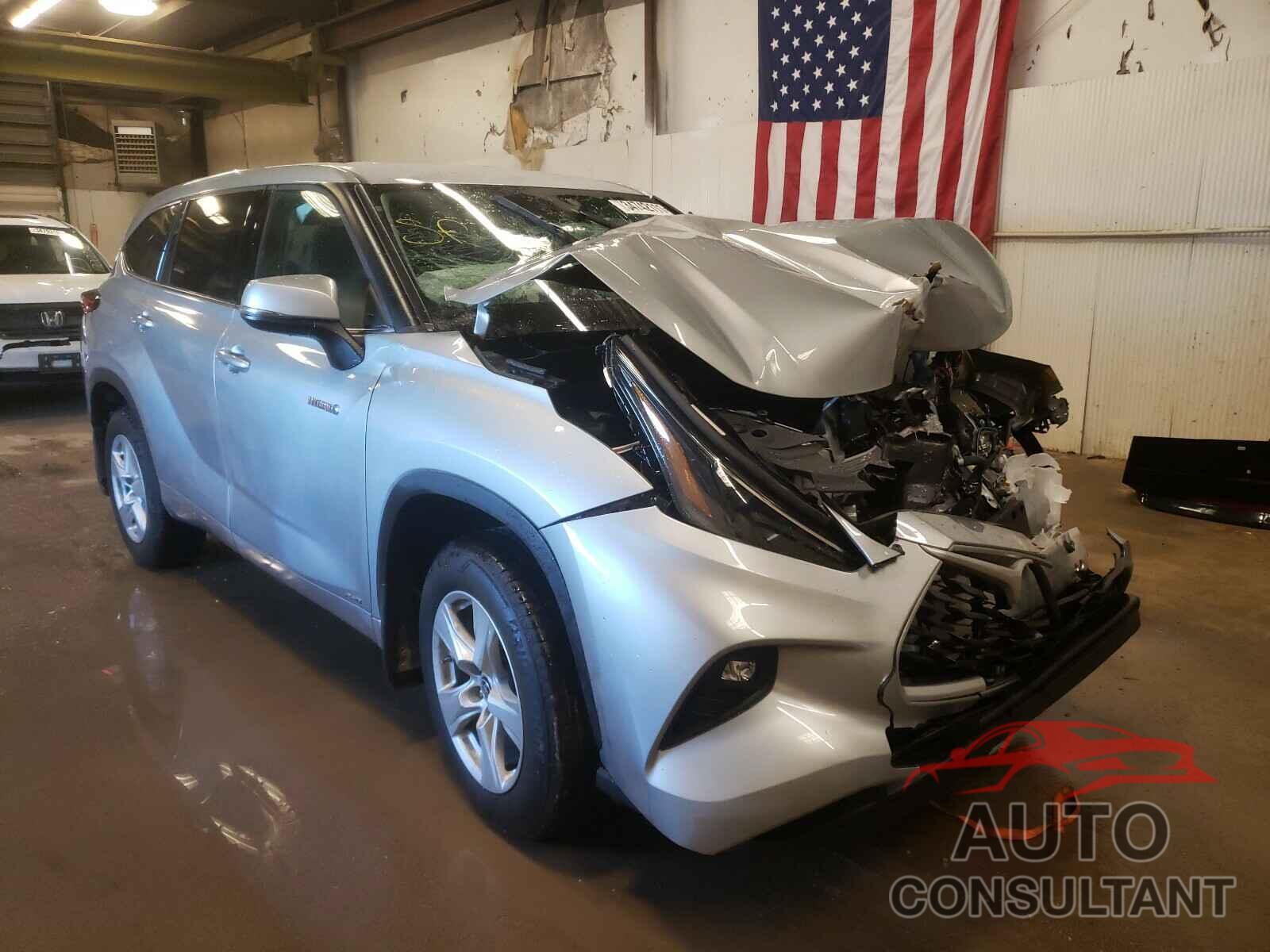 TOYOTA HIGHLANDER 2021 - 5TDBBRCH9MS518247