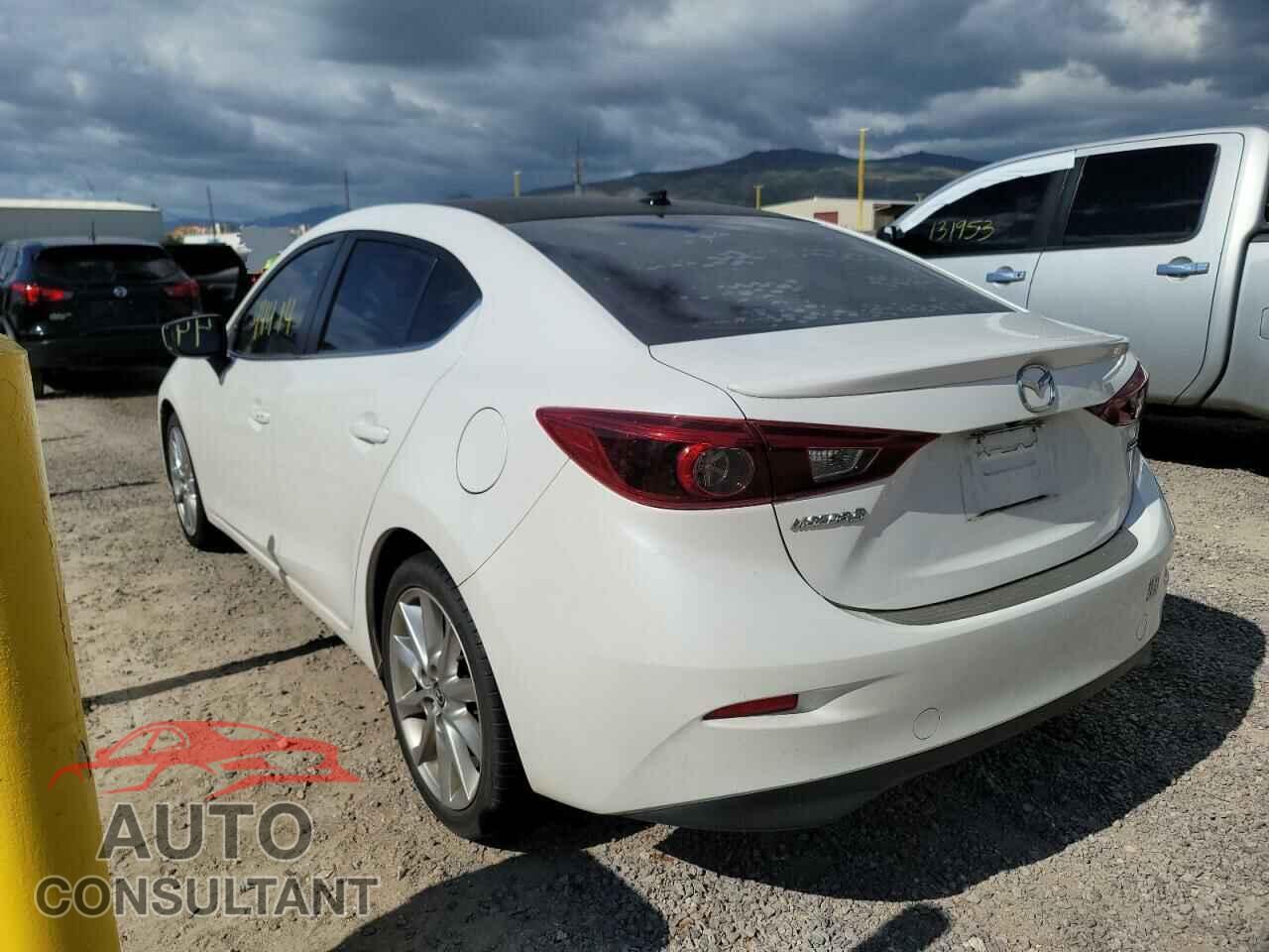 MAZDA 3 2017 - JM1BN1W32H1125850
