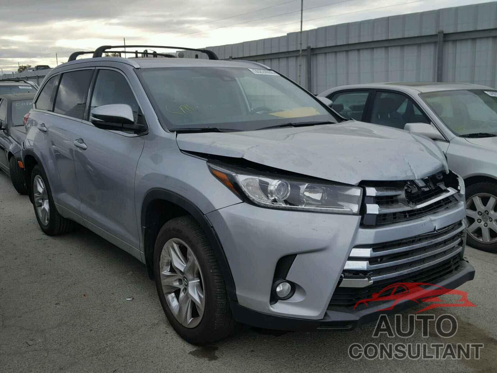 TOYOTA HIGHLANDER 2018 - 5TDDZRFH8JS815487