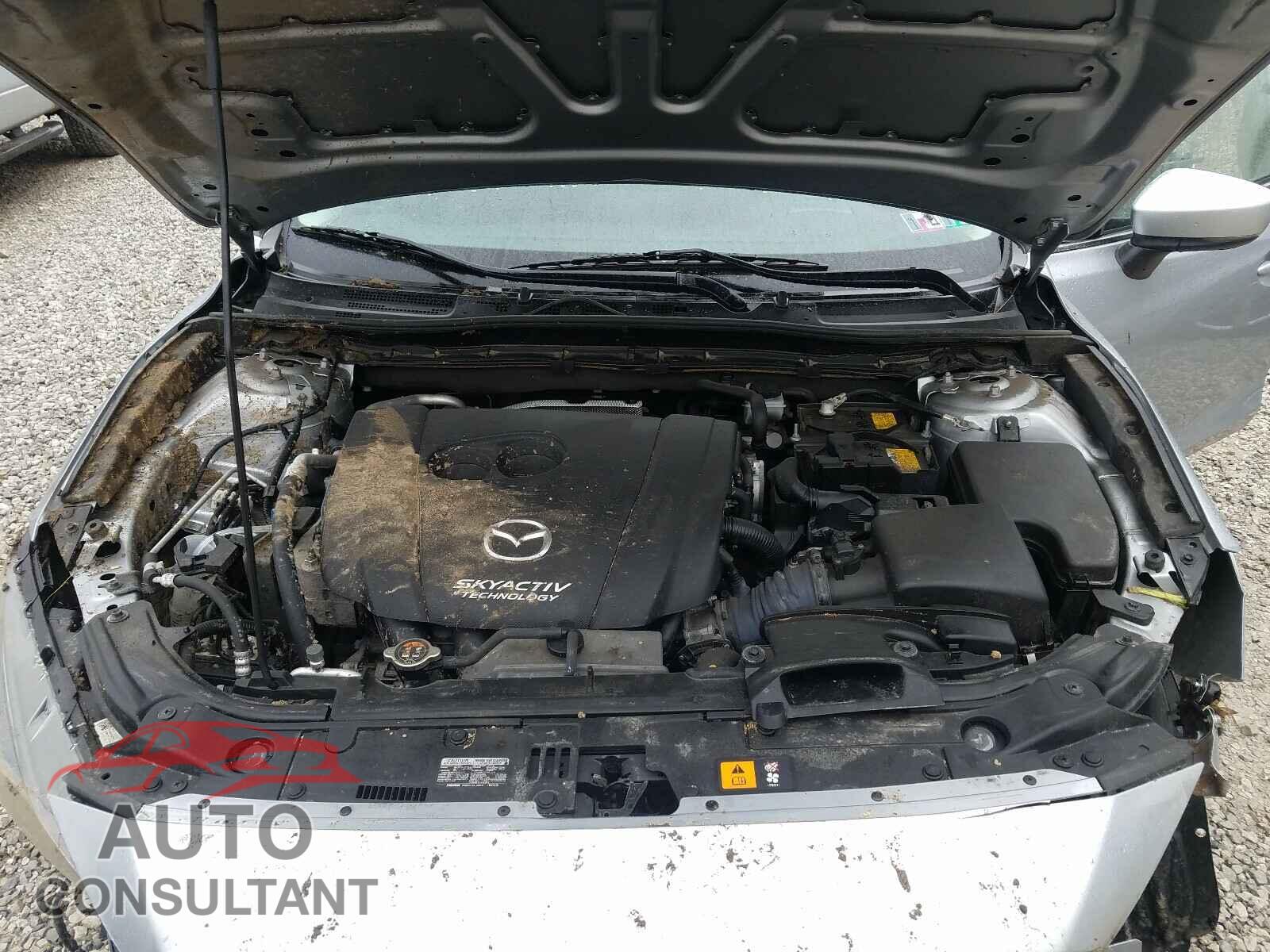 MAZDA 3 2017 - JM1BN1W31H1105489