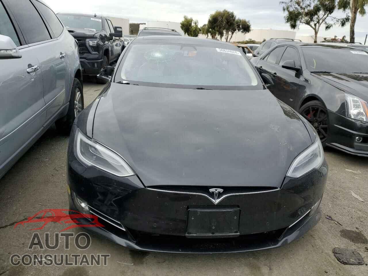 TESLA MODEL S 2017 - 5YJSA1E44HF233951