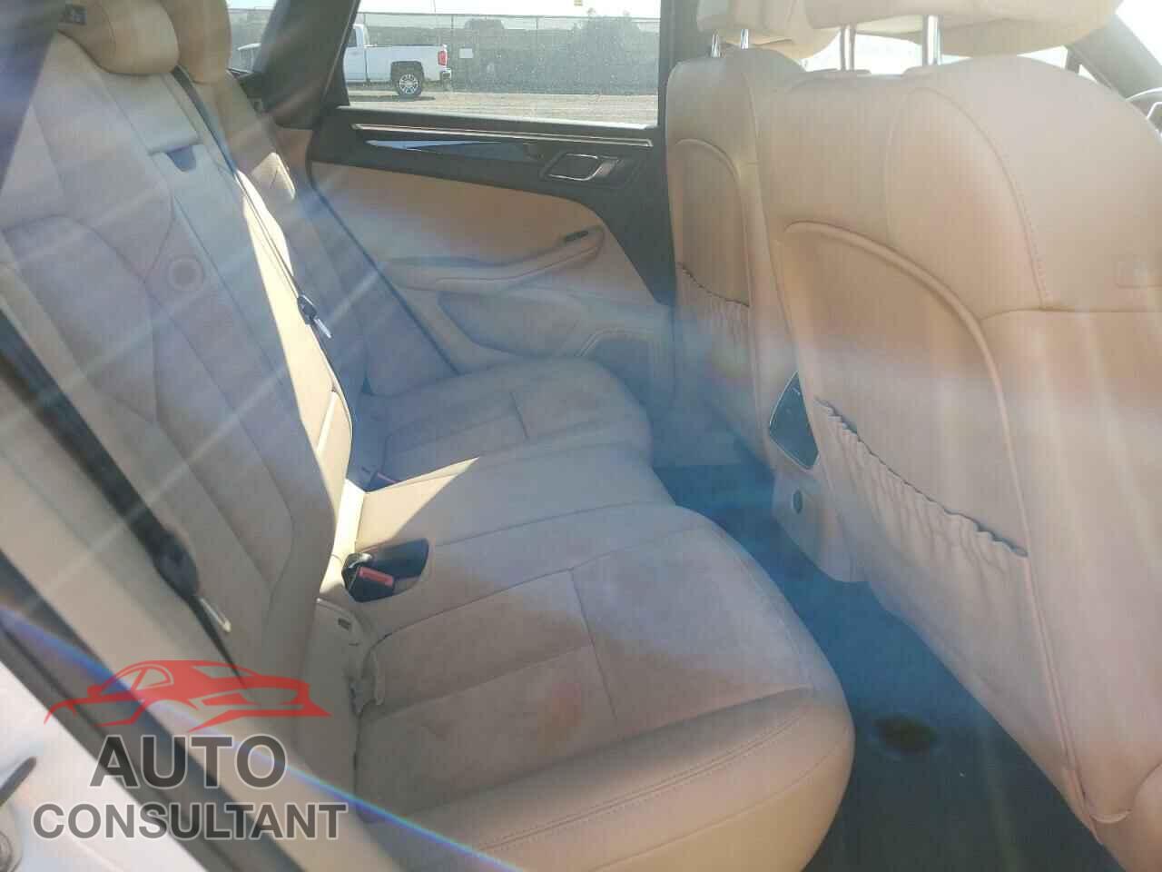 PORSCHE MACAN 2018 - WP1AA2A55JLB08832