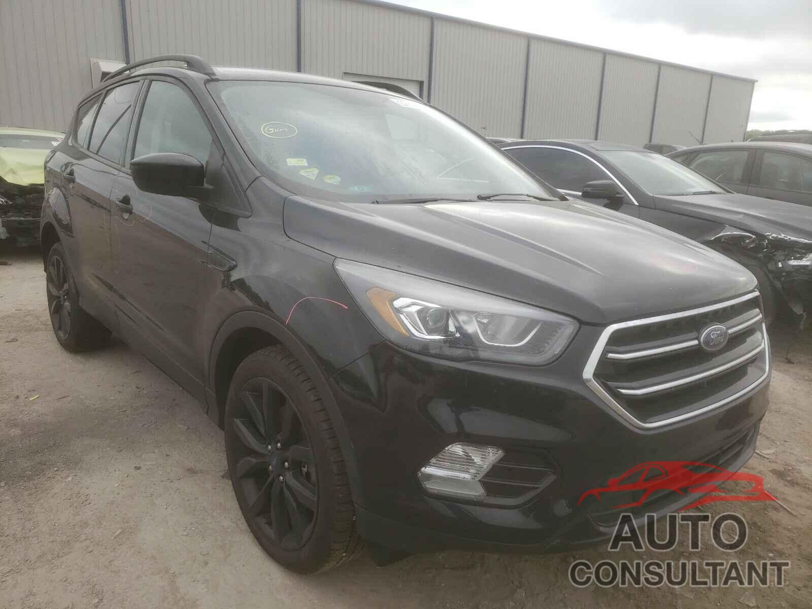 FORD ESCAPE 2017 - 1FMCU0G97HUE34017