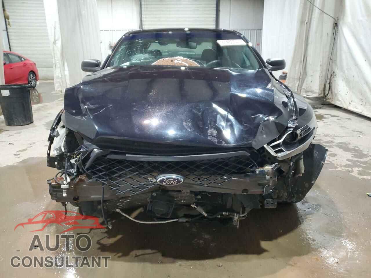 FORD TAURUS 2017 - 1FAHP2L80HG102824